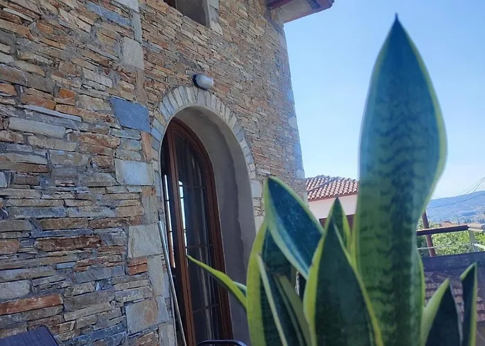 Stone & Serenity Apartment